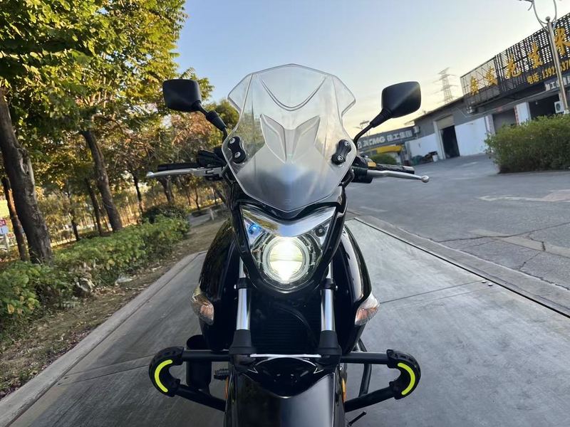 二手豪爵铃木骊驰 GW250