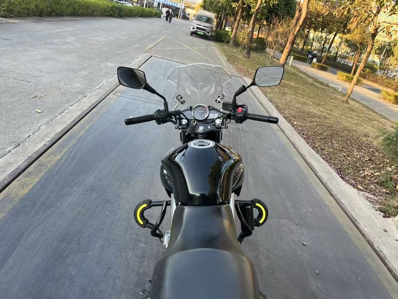 二手豪爵铃木骊驰 GW250