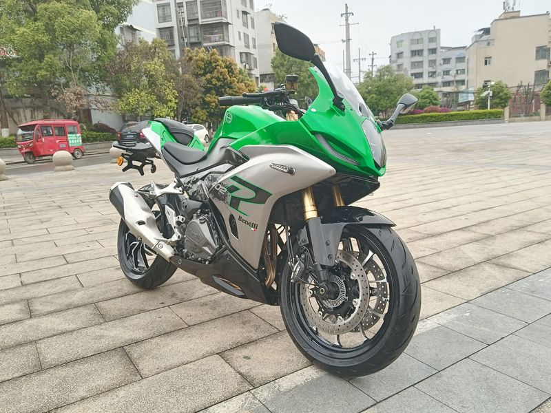 二手贝纳利龙卷风 Tornado 402R