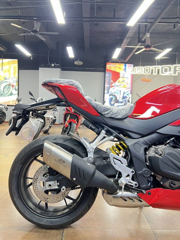 二手QJMOTOR赛800