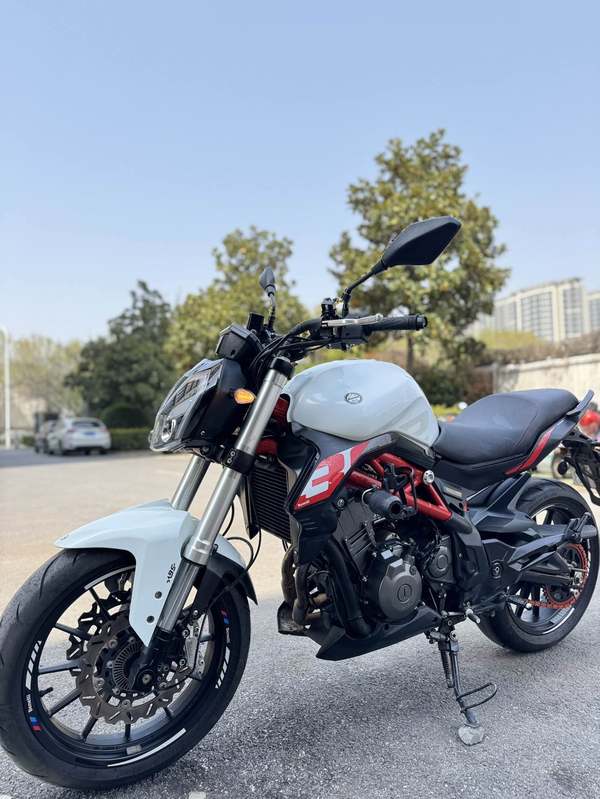 二手贝纳利蓝宝龙 BN302S