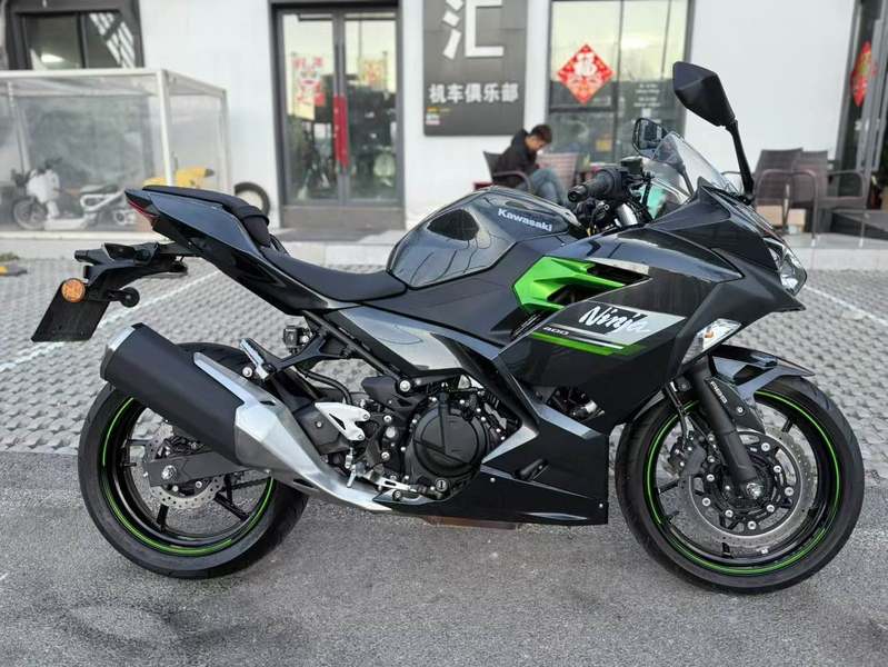 二手川崎Ninja 400