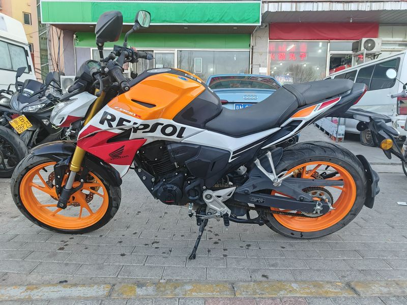 二手五羊本田CB190R 暴锋眼
