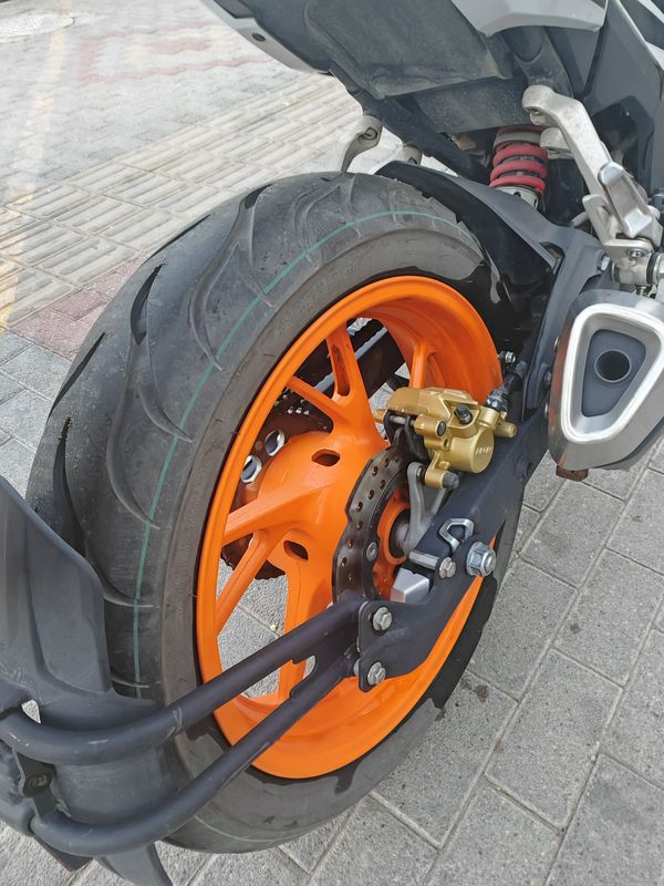 二手五羊本田CB190R 暴锋眼