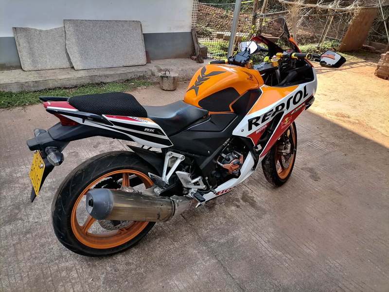 二手本田CBR300R
