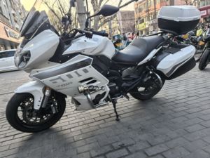 二手贝纳利600GC