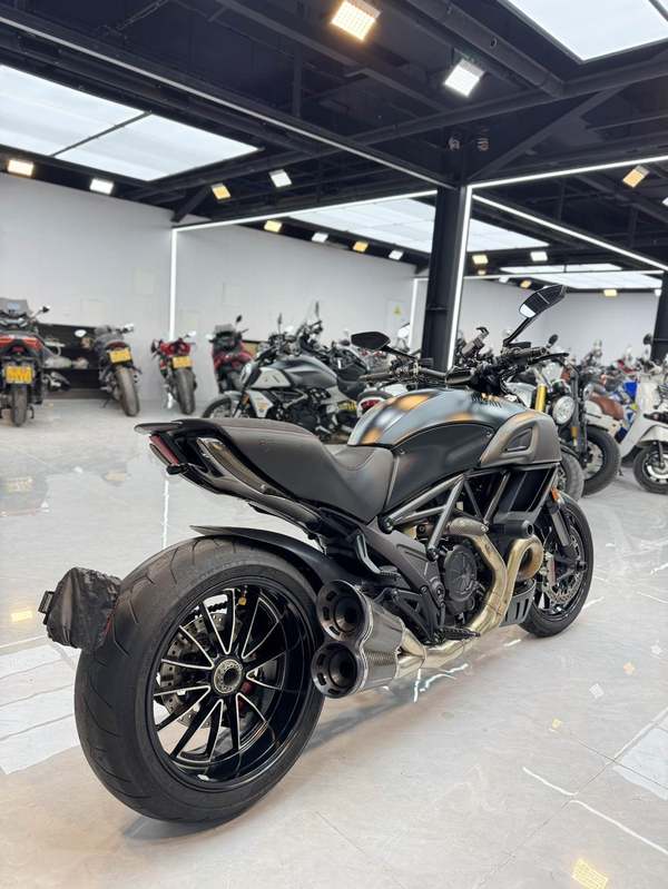 二手杜卡迪Diavel 