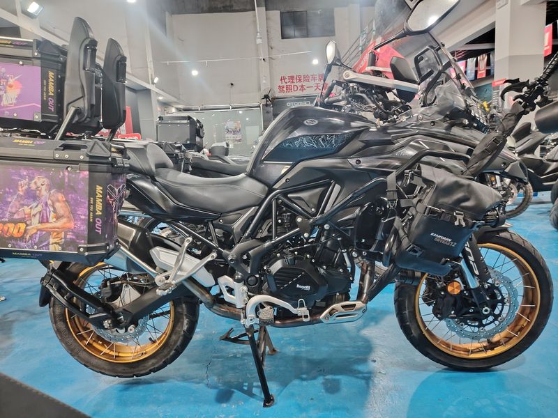 二手贝纳利金鹏 TRK502