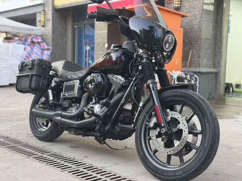 二手哈雷戴维森路威 Low Rider
