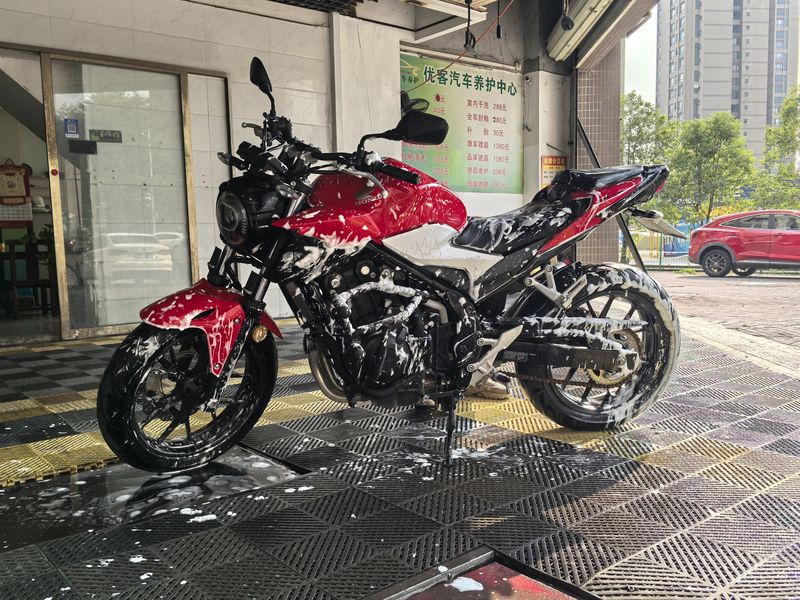 二手本田CB 400F(海外)