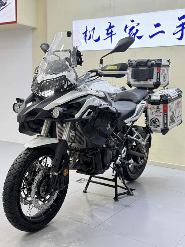 二手贝纳利金鹏 TRK502