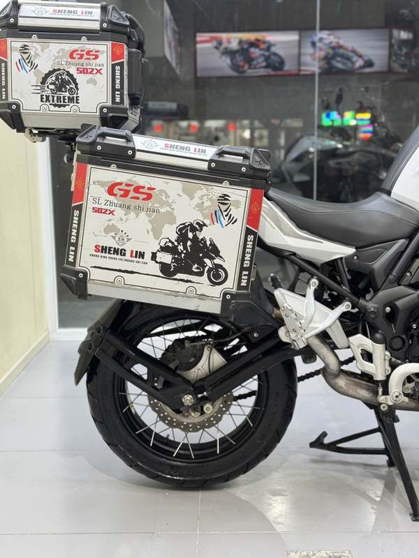 二手贝纳利金鹏 TRK502