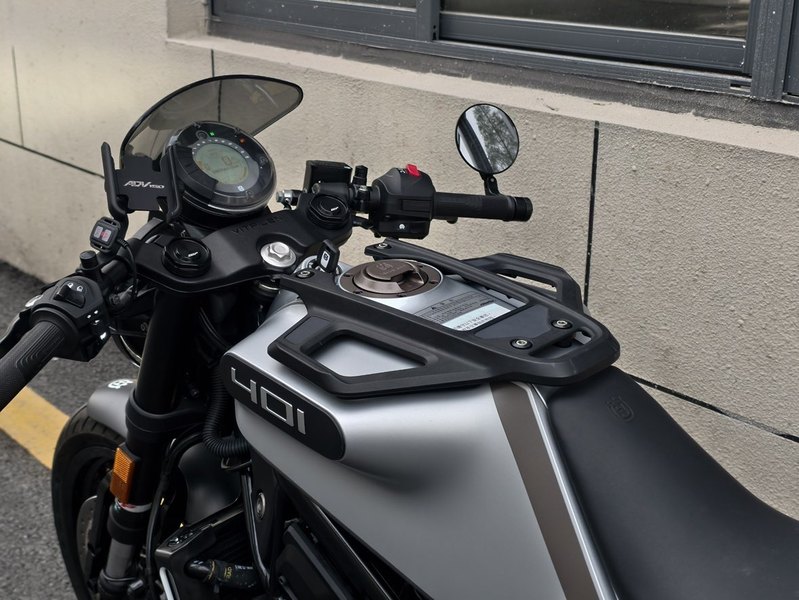二手HUSQVARNA白箭 401