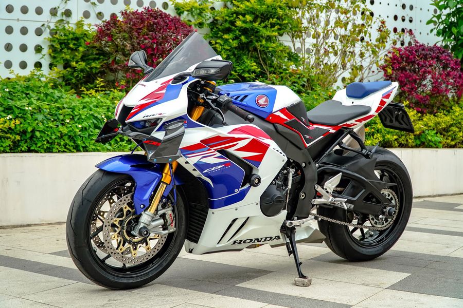 二手本田CBR 1000 RR-R
