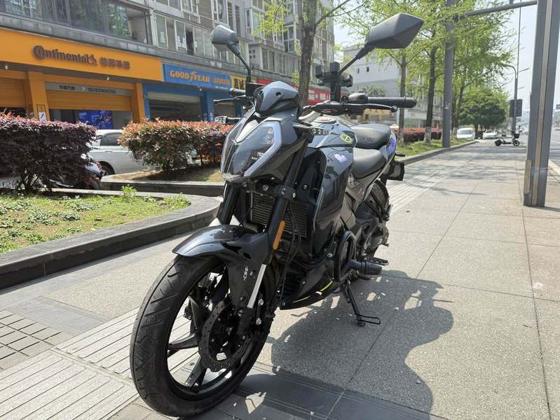 二手贝纳利小迅龙 BN150S