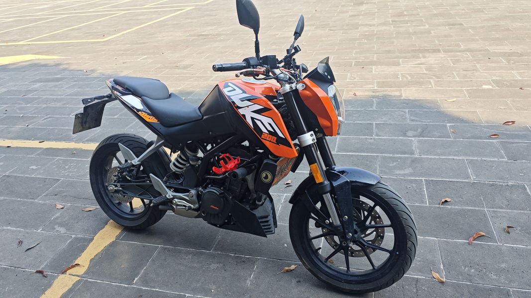 二手KTMR2R200 Duke