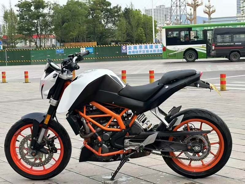 二手KTMR2R390 Duke