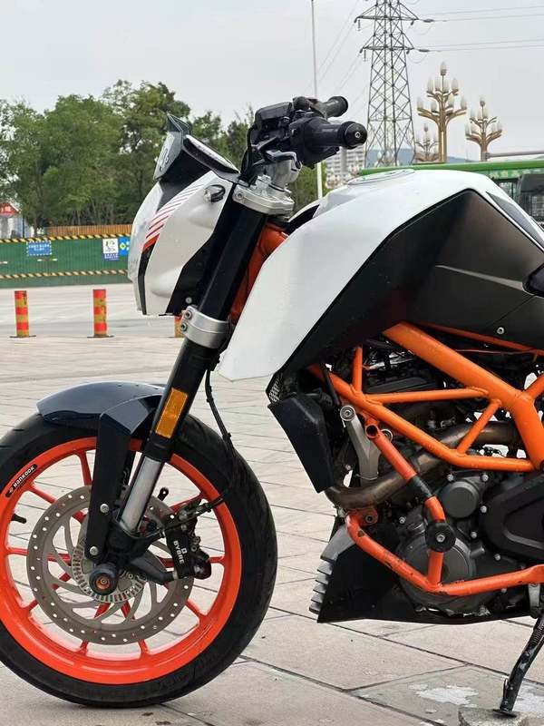 二手KTMR2R390 Duke