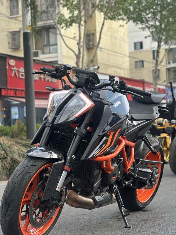 二手KTMR2R1290 Super Duke