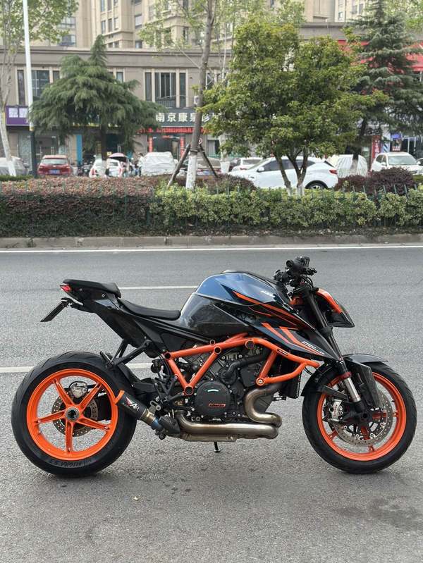 二手KTMR2R1290 Super Duke