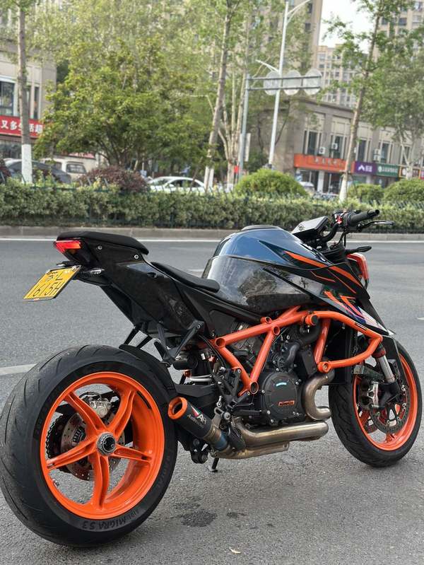 二手KTMR2R1290 Super Duke
