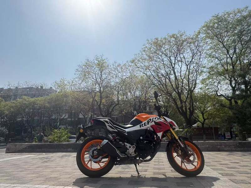 二手五羊本田CB190R 暴锋眼