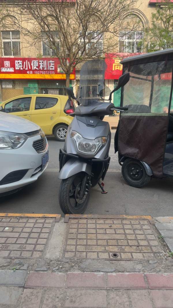 二手豪爵虎鲨VX125