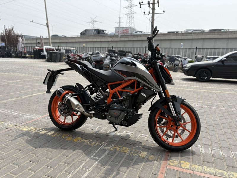 二手KTMR2R390 Duke