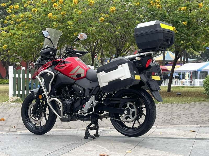 二手豪爵铃木DL250