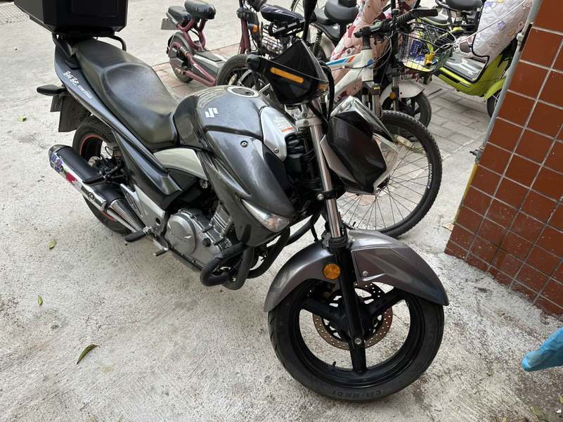 二手豪爵铃木骊驰 GW250