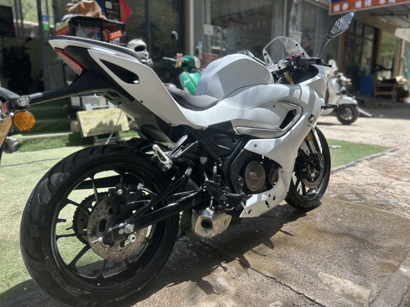 二手QJMOTOR赛250
