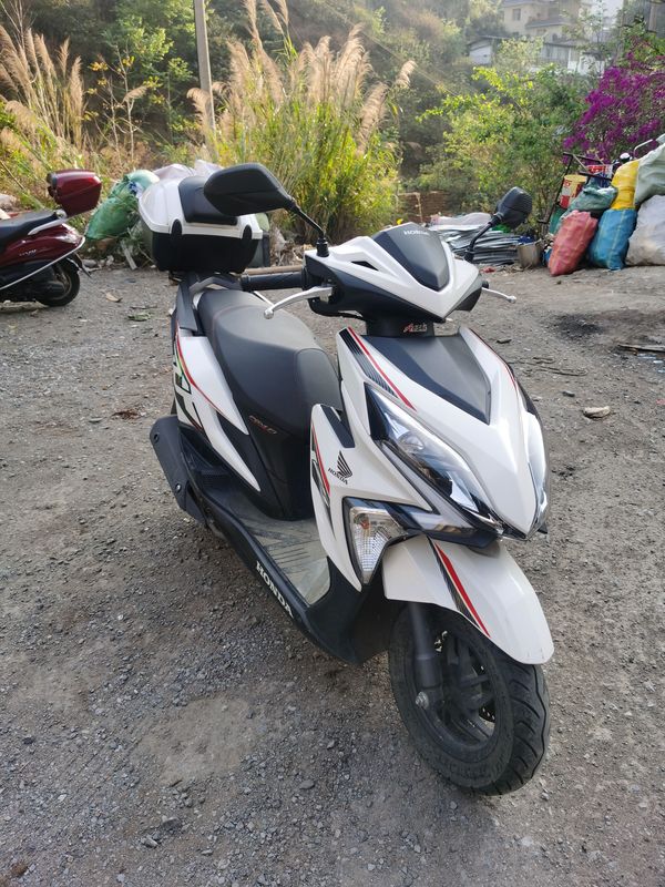 二手新大洲本田裂行 RX125Fi