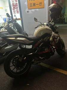 二手贝纳利蓝宝龙BJ300GS
