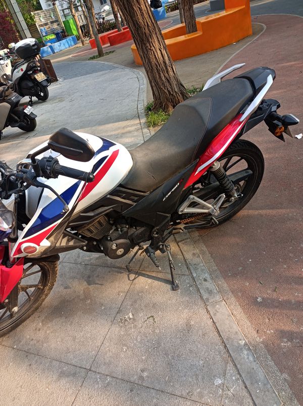 二手新大洲本田CBF150R