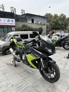 二手贝纳利龙卷风 Tornado 302R