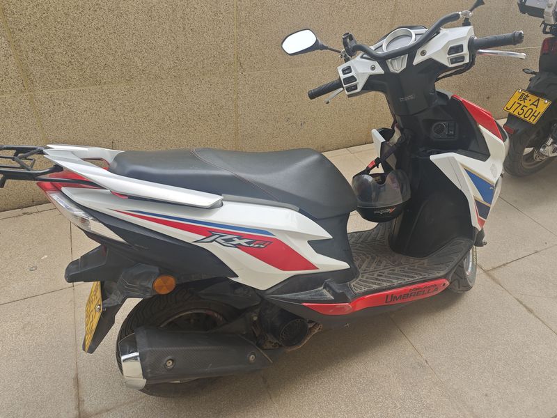 二手新大洲本田裂行 RX125Fi