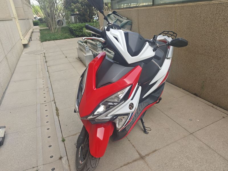 二手新大洲本田裂行 RX125Fi