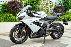 二手凯旋Daytona 660