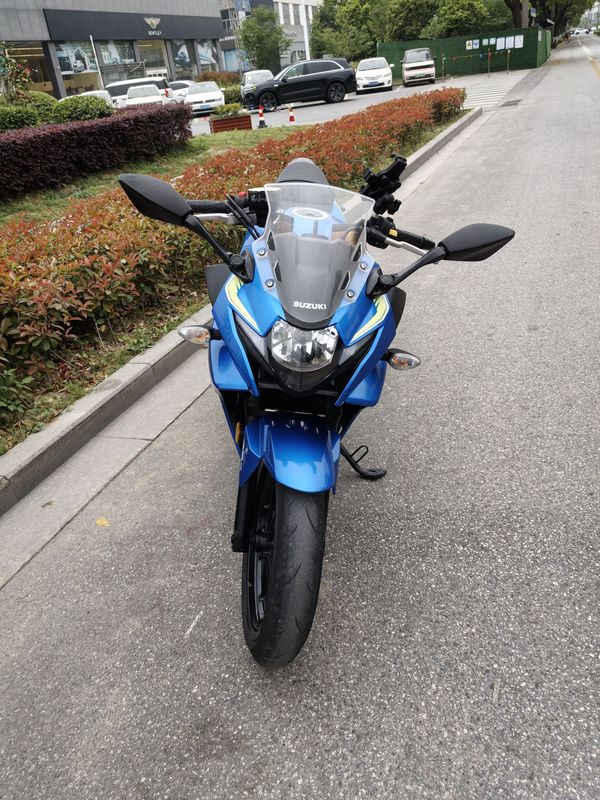 二手豪爵铃木GSX250R