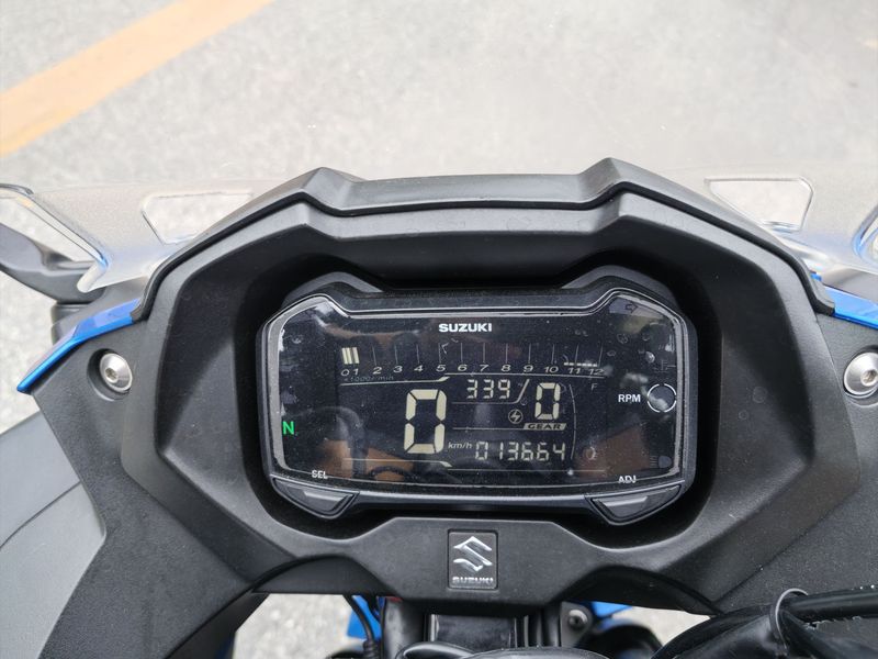 二手豪爵铃木GSX250R