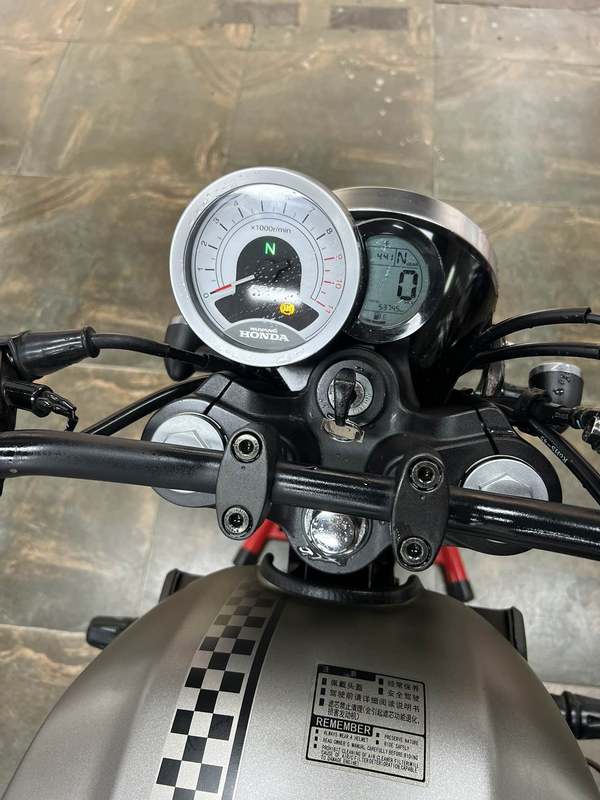 二手五羊本田鸷道 CB190SS