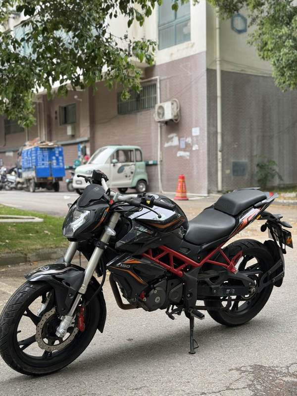 二手贝纳利红宝龙 TNT150i