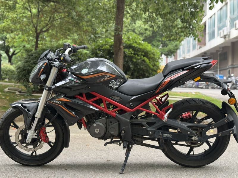 二手贝纳利红宝龙 TNT150i