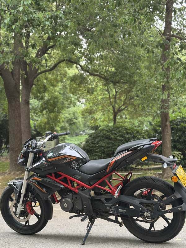 二手贝纳利红宝龙 TNT150i