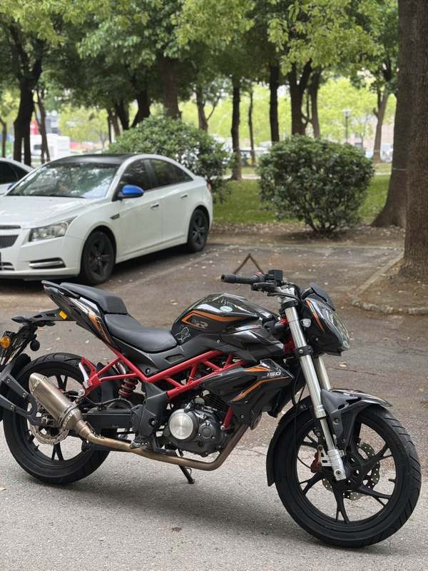 二手贝纳利红宝龙 TNT150i