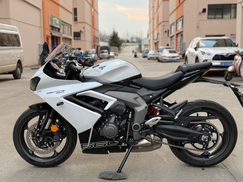 二手凯旋Daytona 660