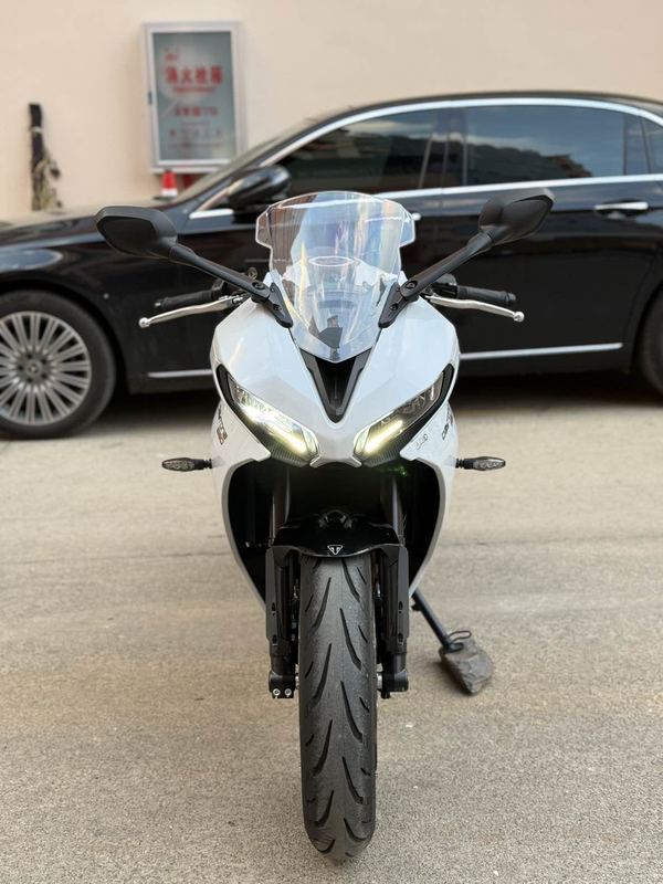 二手凯旋Daytona 660