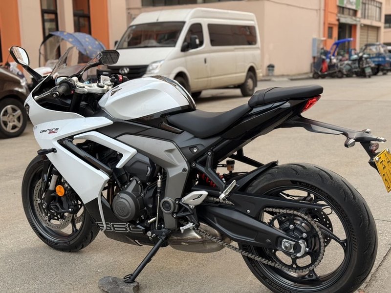 二手凯旋Daytona 660