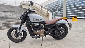 二手QJMOTOR闪300