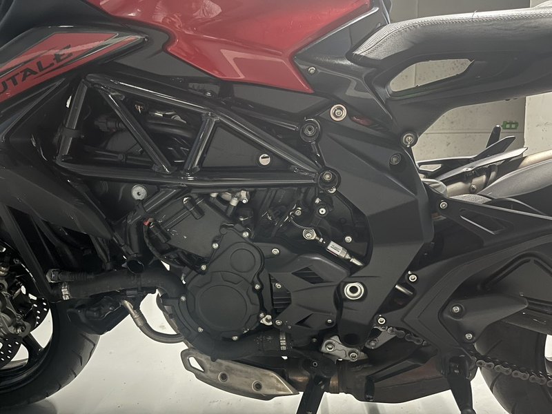 二手奥古斯塔Brutale 800